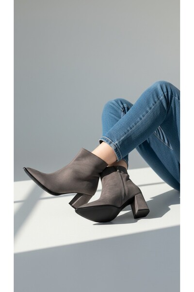 Chic Via Gray Suede Thick Heeled Stylish Women's Boots