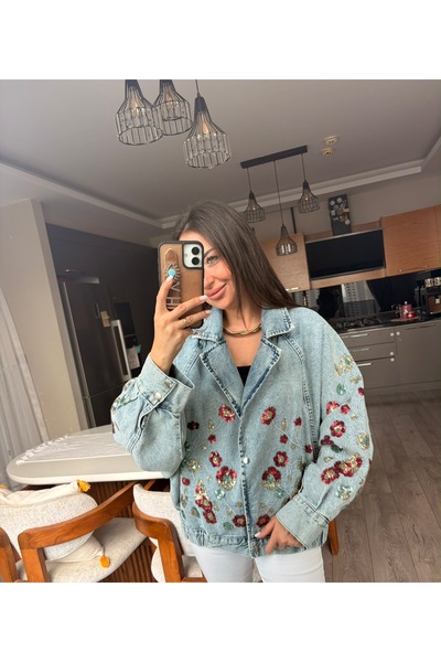 Genel Markalar Mavi Pullu Çiçek İşlemeli Denim Ceket