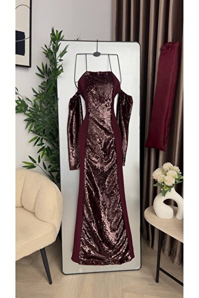 Dubai Luxurious Evening Gown with an Elegant and Alluring Design,
