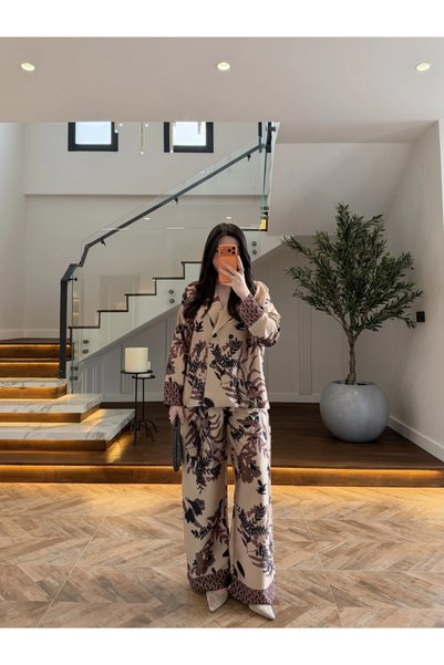 Lavanta Tekstil Patterned Design Satin Jacket and Pants Set