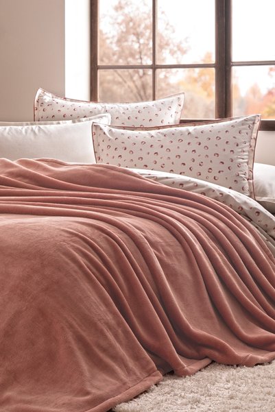 Puffy Gerald Double Wellsoft Blanket - Dried Rose