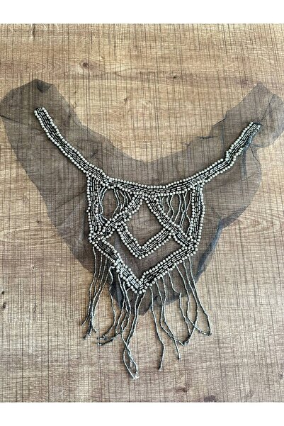 Gönülden Tasarım Ogrlica sa perlama i resicama, aplikacija 27x13 cm