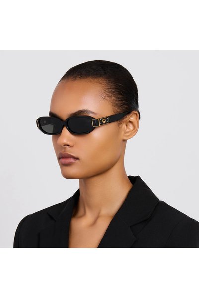 Linda Farrow Ochelari de soare Laura LFL1545/1 Negru, Lentile Gri, Formă Angu...