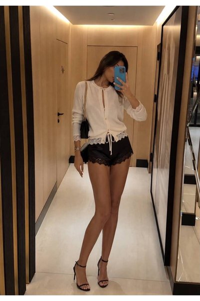 novalook Kadın Etek Ucu Dantelli Triko Hırka İnci Düğmeli Beli Bağcıklı