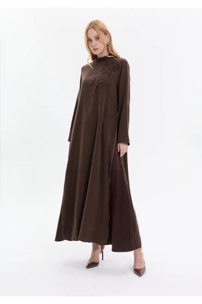 Lisa Exclusive Lisa Taş ve Fermuar Detaylı Maxi Elbise