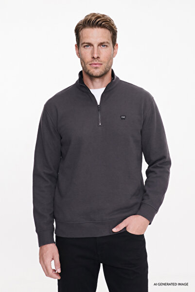 WRANGLER Cotton Thessaloniki Regular Fit Normal Cut Zippered High Collar Swea...