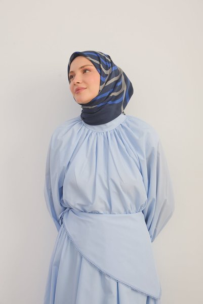 Silk Home نسيم الصيف أوربان سترايب باللون الأزرق الداكن