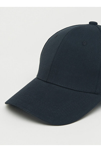 FAV Solid Cap with Buckled Strap Closure