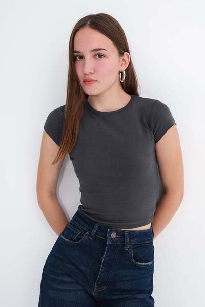 Addax Short Sleeve Basic T-Shirt P1742-L10