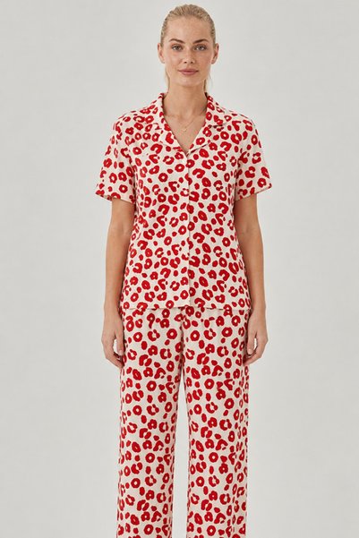 MODAGO Kırmızı Leopar Desenli Bürümcük Kumaş Pijama Takımı 4644-Beyaz