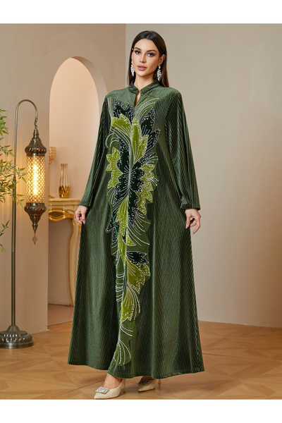 Take Two By Styli Elegant Green Maxi Jalabiya with Embroidered Floral Design