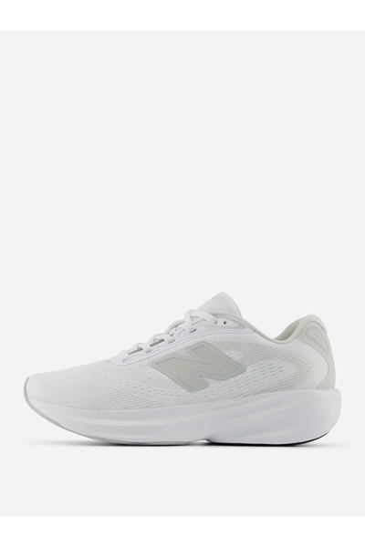 New Balance White 680 Trainers