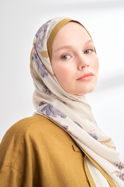 ARMANDA Floral Archive Aveline Pattern Shawl - Dark Oil Green