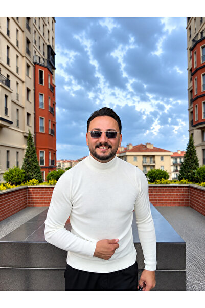 Yarım boğaz triko beyaz kazak