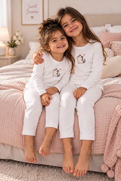 Yarusya Kız Çocuk Pijama Takımı %100 Pamuk Kalpli Kedi Baskılı Uzun Kollu Beyaz