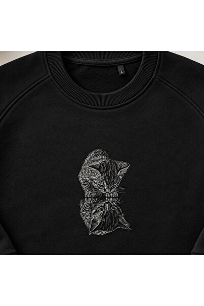 KEYFHOME Kitten Reflecting in the Mirror Embroidered Crew Neck Sweatshirt Unisex