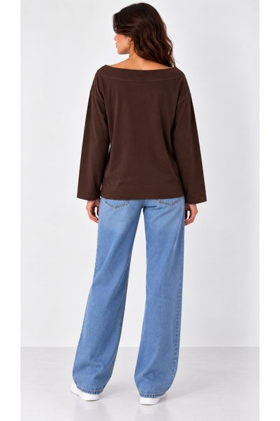 ROSE ARYA Coffee Boat Neck Standard Tshirt