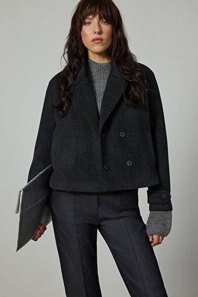 Touché Privé Short Double Breasted Coat