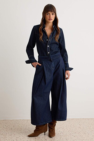 Trendyol Collection جينز فضفاض عالي الخصر باللون الأزرق الداكن TWOAW27JE00314