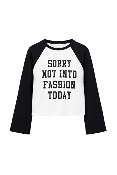 Trendyol Collection تي شيرت محبوك باللون الأسود TWOAW27TS00122