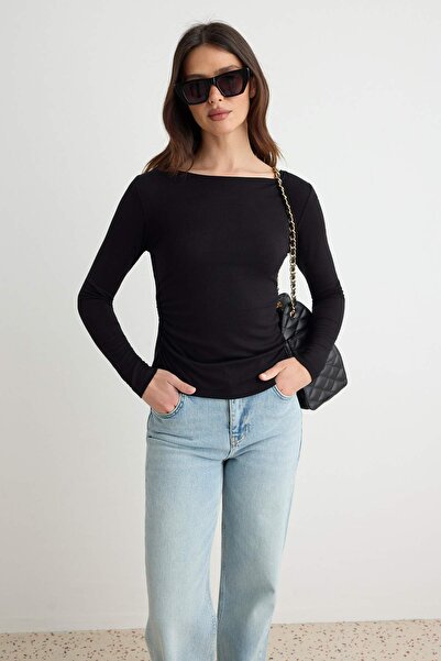Trendyol Collection Black Fitted/Bodycon Backless Boat Neck Knitted Soft Blou...