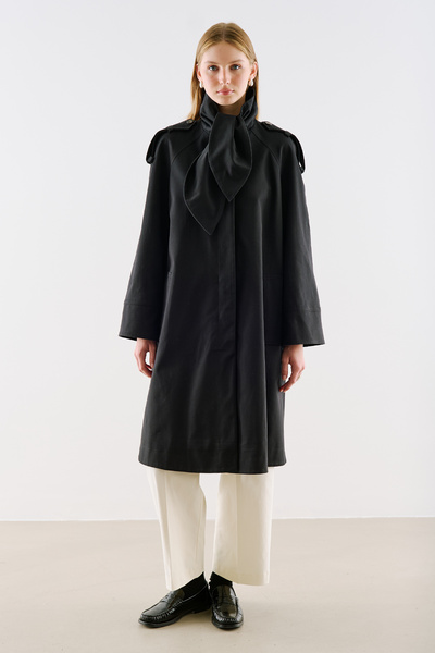 Manuka Trench Coat with Collar Fastening Detail Black