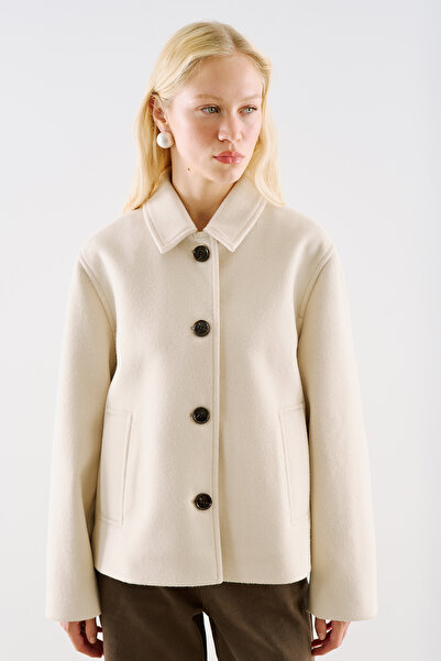 Manuka Premium Flat-Collar Coat Beige
