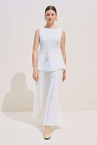 Manuka Linen Sleeveless Blouse with Tie-Up Detail Ecru