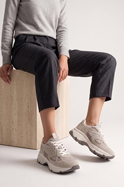 Marjin Kadın Sneaker Yüksek Kalın Taban Çok Parçalı Bağcıklı Spor Ayakkabı Volina Bej Süet