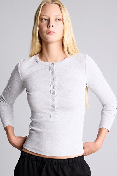 DeFacto Fitted Fitilli Yarım Düğmeli Henley Yaka Uzun Kollu Basic Tişört I639...