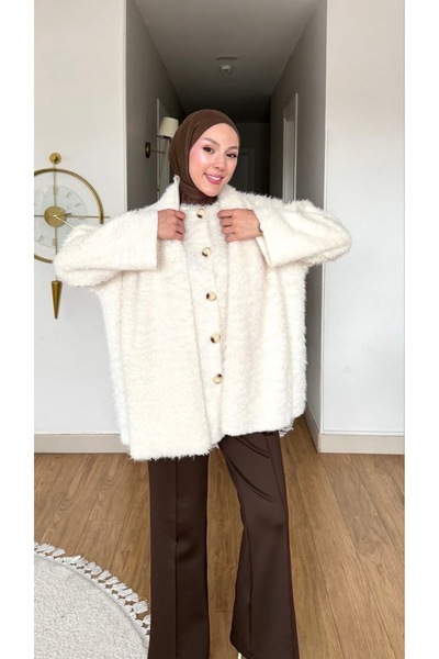 Nes Moda Kadın Atkılı Düğme Detaylı Angora Peluş Hırka Ceket