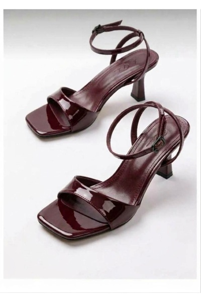 İZCE MODA Kadın topuklu sandalet bordo rugan