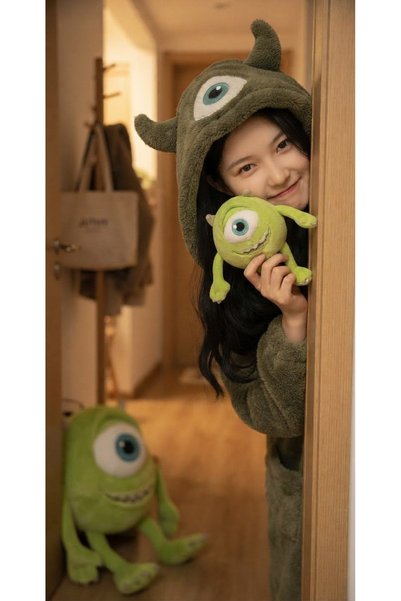 Nisanur Yeşil Mike Wazowski Sweatshirt