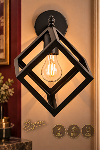 Begüsa Cube Sconce Black