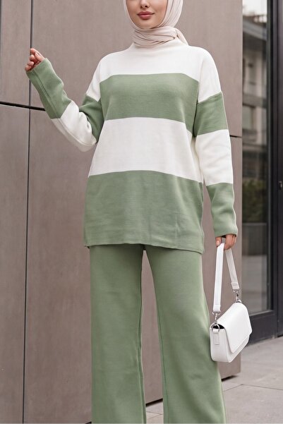 Modamorfo Half-Neck Knitwear Suit
