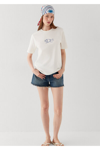 Mavi Beaded Fish Detail Ecru T-Shirt Regular Fit / Normal Cut 1614297-70057