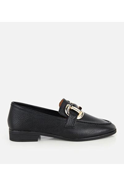 Hotiç Kadın Deri Siyah Gold Toka Detaylı Yumuşak Dokulu Topuklu Klasik Loafer