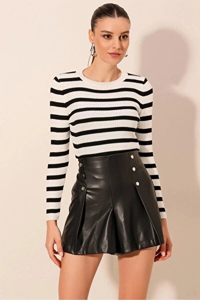 hazelin Women's Black Striped Crew Neck Knitwear Sweater Hzl24W-Bd1101331