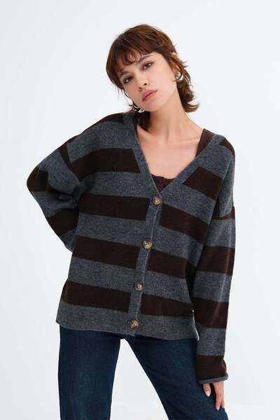 Addax Buttoned Knitwear Cardigan H3558