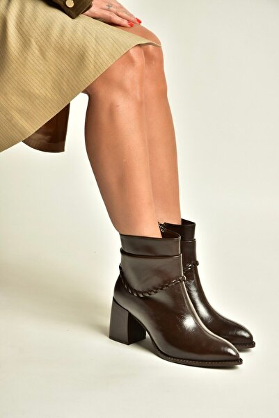 Fox Shoes Z820670060 Brown Rustic Thick Heeled Women's Boots