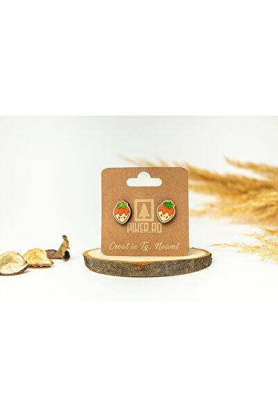 Piner Cercei handmade din lemn, model stud capsuna, nuante naturale