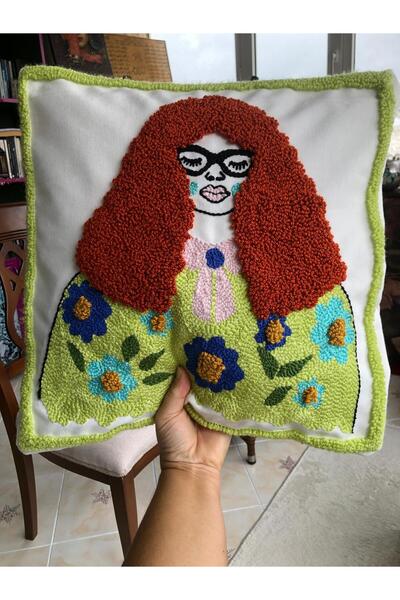 Punch İşlemeli El Yapımı Kırlent Kılıfı – Pop-Art Kız Desenli Kadın Figürlü Dekoratif Yastık-El Yapımı Punch Kırlent Kılıfı – Kadın Figürlü Çiçek Desenli Dekoratif Yastık Kılıfı-