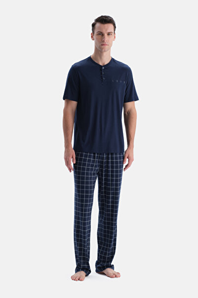 Dagi Short Sleeve T-Shirt and Pants Set