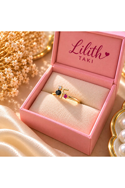 Lilith Takı خاتم على شكل حرف F ذهبي اللون - خاتم حرف أنيق ولامع مع تفاصيل حجر...
