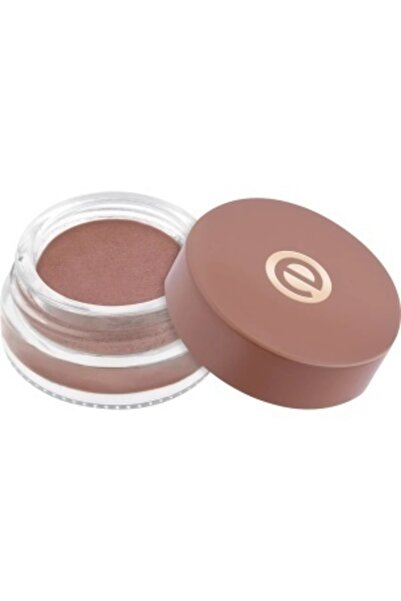 Essence Fard de pleoape cremă mat, nuanța Stejar 01 Esență, 5g