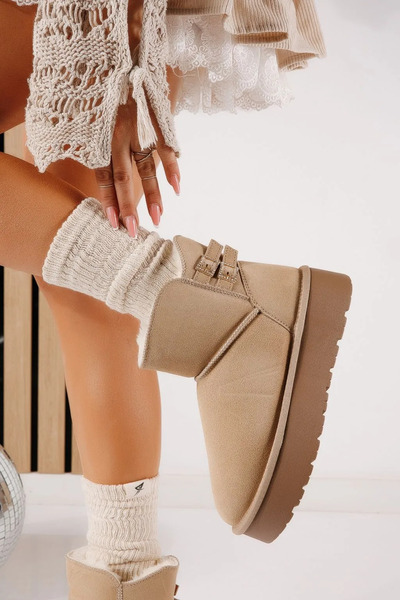 Zaira Women's short fur-lined Ug-type boots in beige genuine suede Leather Ri...