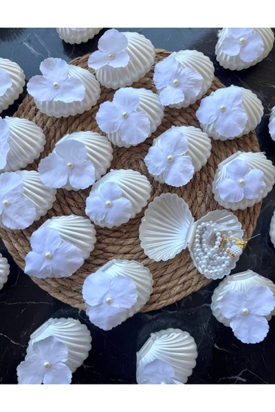 Larmina Decoration 15 White Prayer Beads