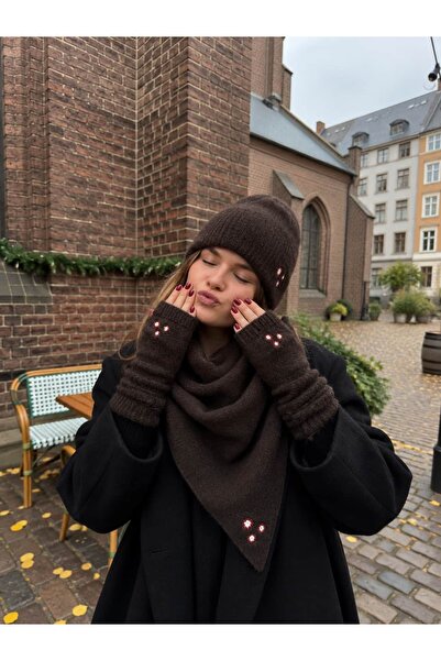 CHARMLUCKY Flower Embroidered Scarf-Beret-Gloves Set