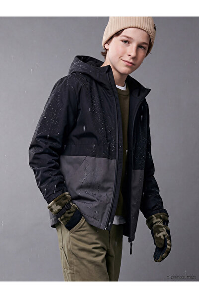 LC Waikiki Boys' waterproof Hooded raincoat