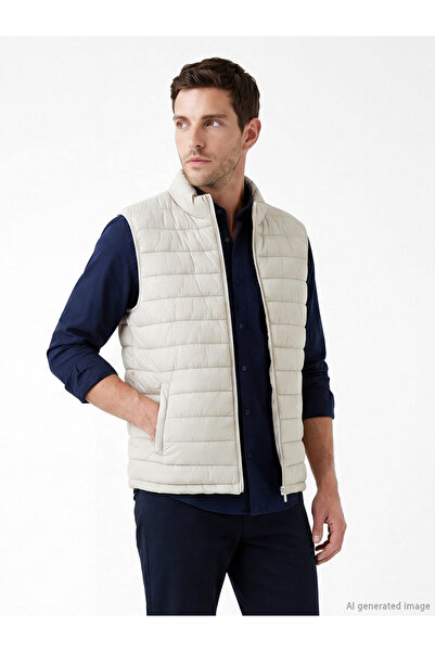 LC Waikiki Men's Regular Fit Quilted Vest with Mock Collar